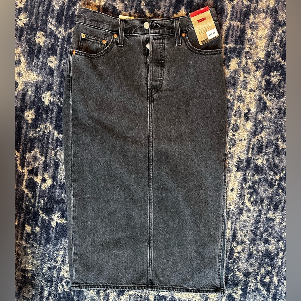 Brand new Levi’s pencil skirt